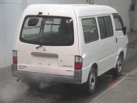Mitsubishi DELICA лот № 8031 оценка R  с аукциона в Японии 3