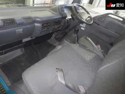 Isuzu ELF  с аукциона в Японии