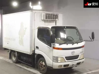 Toyota DYNA  с аукциона в Японии