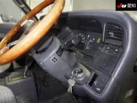 Toyota HIACE VAN лот № 20130 оценка 3  с аукциона в Японии 4