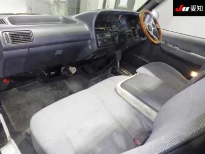 Toyota HIACE VAN  с аукциона в Японии