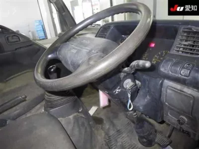 Isuzu ELF  с аукциона в Японии