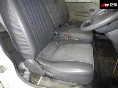 Mazda BONGO BRAWNY VAN