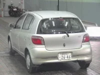 Toyota VITZ лот № 7174 оценка 3.5  с аукциона в Японии 1