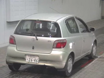 Toyota VITZ  с аукциона в Японии