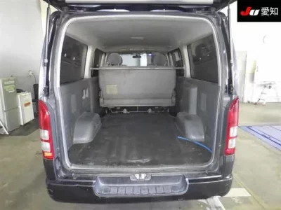 Toyota HIACE VAN  с аукциона в Японии