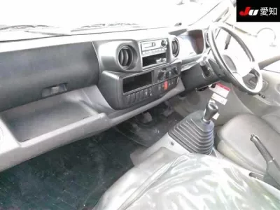 Hino DUTRO  с аукциона в Японии