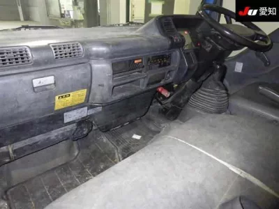 Isuzu ELF  с аукциона в Японии