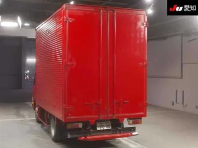 Toyota DYNA  с аукциона в Японии