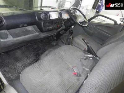 Hino DUTRO  с аукциона в Японии