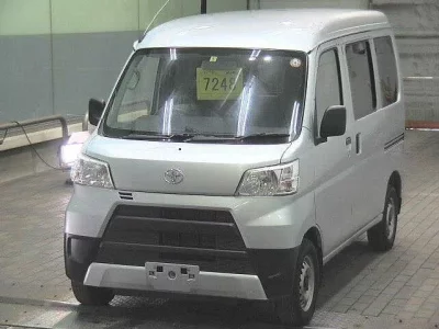 Toyota PIXIS VAN  с аукциона в Японии