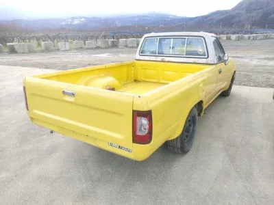 Toyota HILUX  с аукциона в Японии