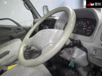 Toyota DYNA лот № 7083 оценка 3  с аукциона в Японии 4