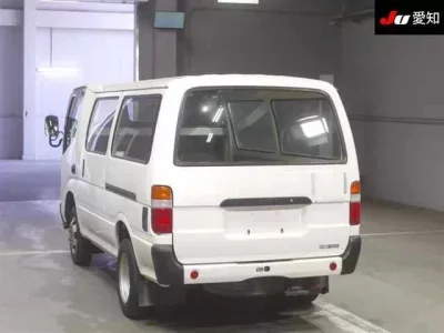 Toyota DYNA  с аукциона в Японии