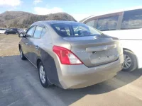 Nissan LATIO лот № 7246 оценка RA  с аукциона в Японии 1