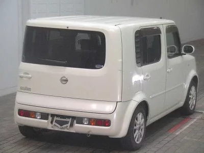 Nissan CUBE  с аукциона в Японии