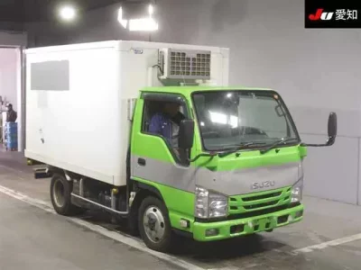 Isuzu ELF  с аукциона в Японии