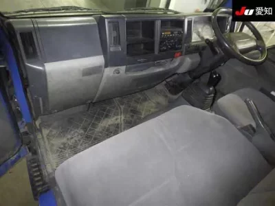 Mazda TITAN  с аукциона в Японии