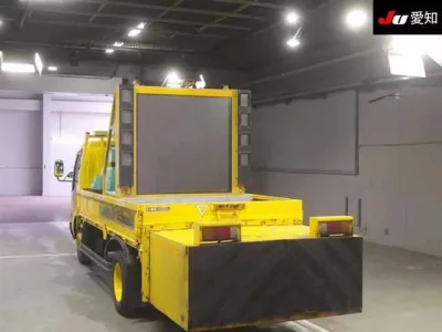 Toyota DYNA  с аукциона в Японии