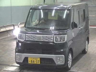 Daihatsu WAKE  с аукциона в Японии