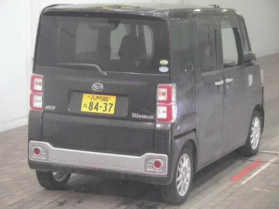 Daihatsu WAKE  с аукциона в Японии