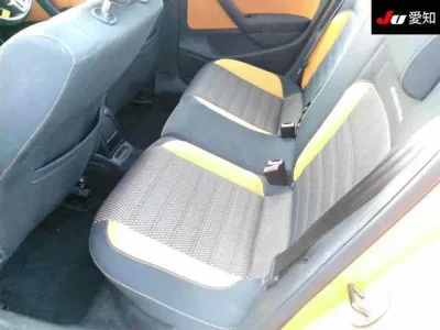 Volkswagen CROSS POLO