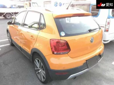 Volkswagen CROSS POLO