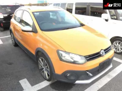 Volkswagen CROSS POLO