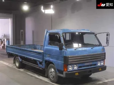 Mazda TITAN  с аукциона в Японии