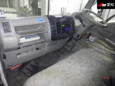 Hino DUTRO  с аукциона в Японии