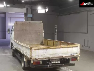 Toyota DYNA  с аукциона в Японии