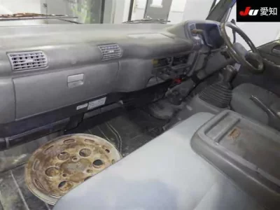 Isuzu ELF  с аукциона в Японии