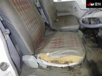 Mitsubishi CANTER лот № 8052 оценка 3.5  с аукциона в Японии 5