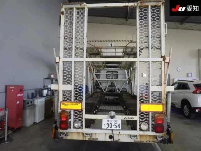 Toyota DYNA  с аукциона в Японии