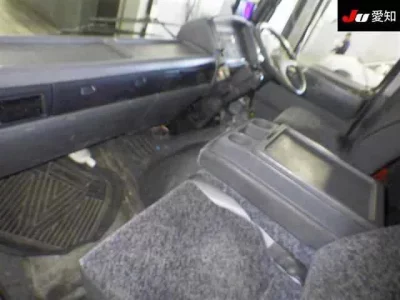 Toyota DYNA  с аукциона в Японии