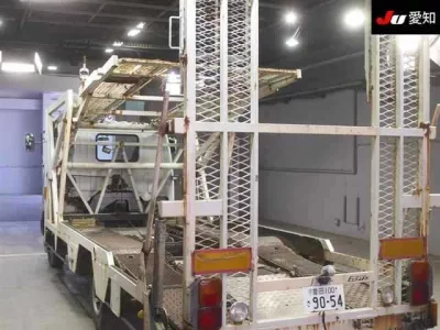 Toyota DYNA  с аукциона в Японии