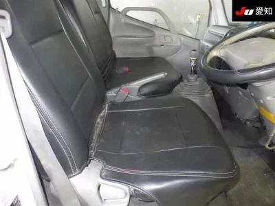 Toyota DYNA  с аукциона в Японии