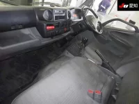 Toyota DYNA лот № 8070 оценка 3.5  с аукциона в Японии 2