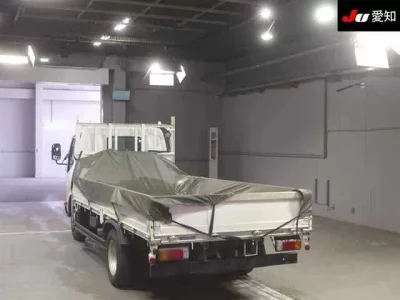 Toyota DYNA  с аукциона в Японии