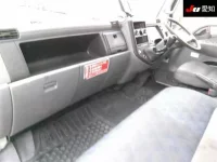 Mitsubishi CANTER лот № 8083 оценка 3.5  с аукциона в Японии 2