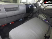 Hino DUTRO лот № 8068 оценка 3  с аукциона в Японии 2