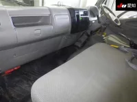 Hino DUTRO лот № 8067 оценка 3.5  с аукциона в Японии 2