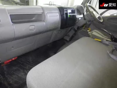 Hino DUTRO  с аукциона в Японии