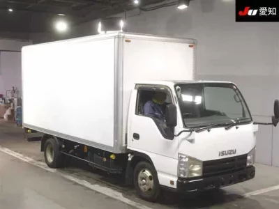 Isuzu ELF  с аукциона в Японии