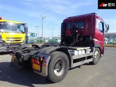 Nissan TRUCK  с аукциона в Японии