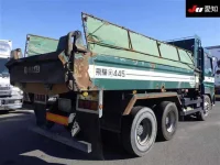 Nissan QUON лот № 8516 оценка R  с аукциона в Японии 1