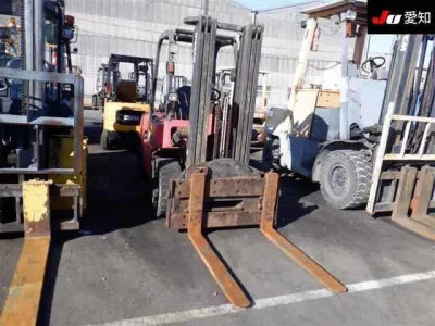 Nissan FORKLIFT