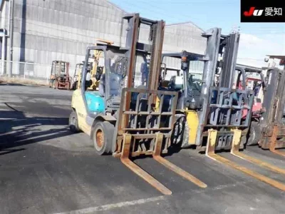 KOMATSU FORKLIFT