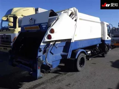 Isuzu FORWARD  с аукциона в Японии