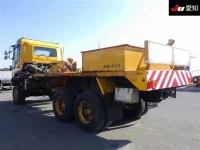 Nissan QUON лот № 8674 оценка 3  с аукциона в Японии 4